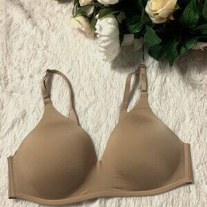 Soma Vanishing 360  Wireless Bra Size 38B
